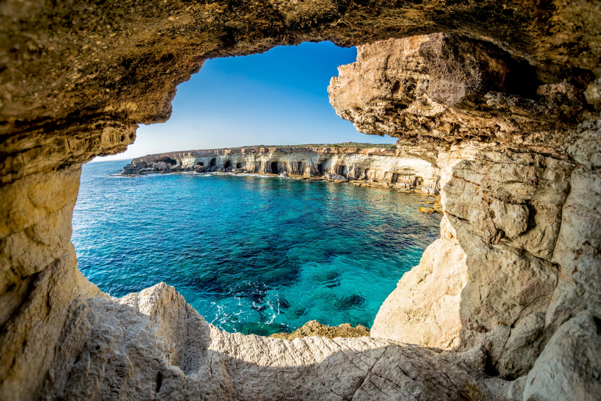 Flying-into-cyprus-guide-mind-over-money-matters